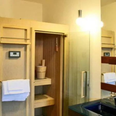 California 3* Rom