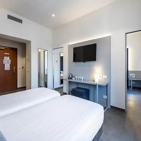 California 3* רומא