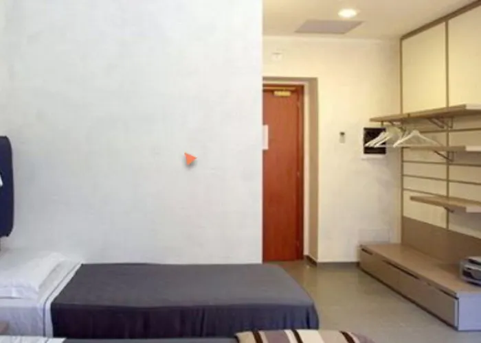 California מלון 3*